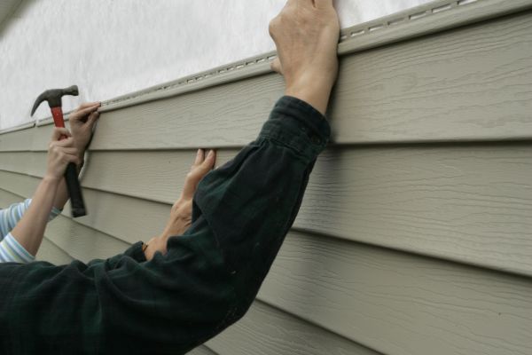 Cost of Insulated Siding Installation in Irving
