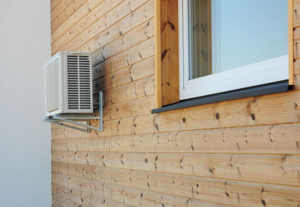 Cost of Pine Wood Siding Installation in Irving